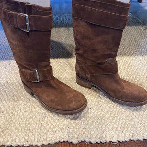 Freelance suede boots size 9
